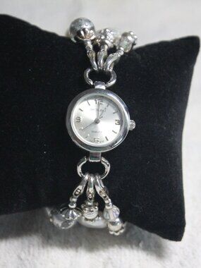 Watch with interchangeable bands. Bay Studio. See description.